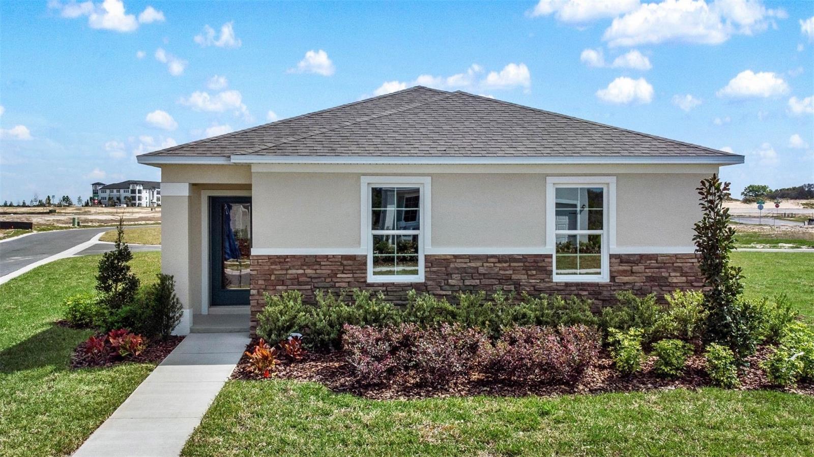 Single Family Residence in APOPKA, FL - Daniel Dourado