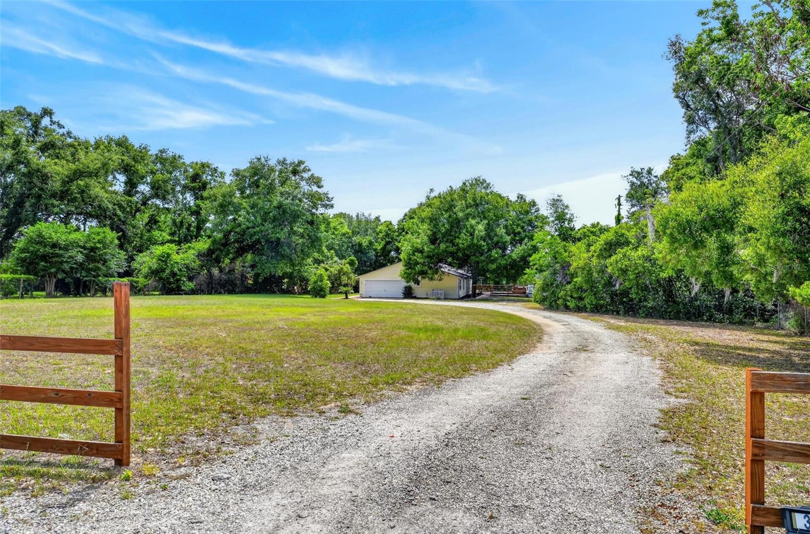 Single Family Residence em LEESBURG, FL - Daniel Dourado