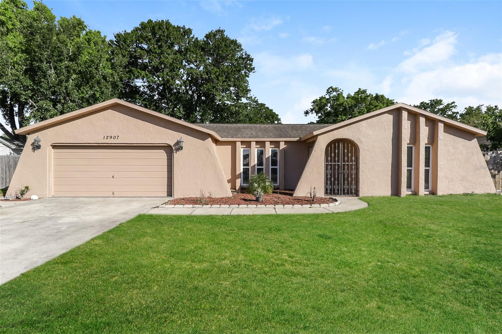 Single Family Residence in HUDSON, FL - Daniel Dourado