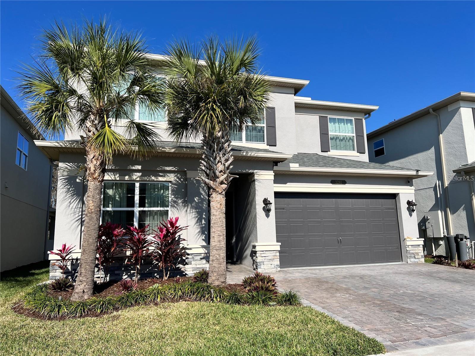 Single Family Residence in WESLEY CHAPEL, FL - Daniel Dourado