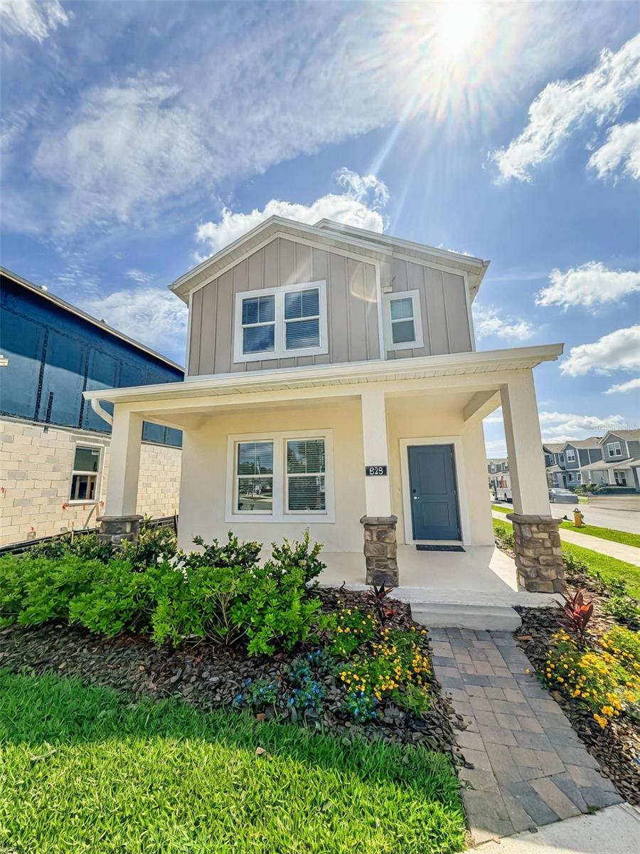 Single Family Residence in DEBARY, FL - Daniel Dourado
