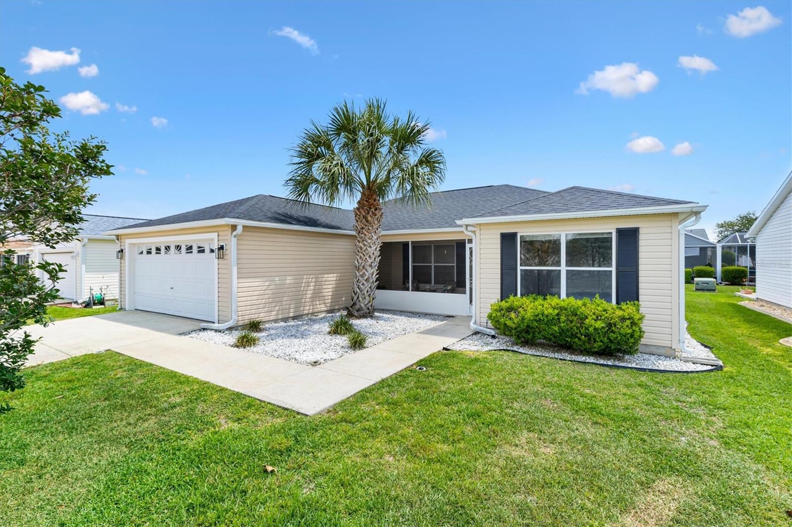 Single Family Residence in THE VILLAGES, FL - Daniel Dourado