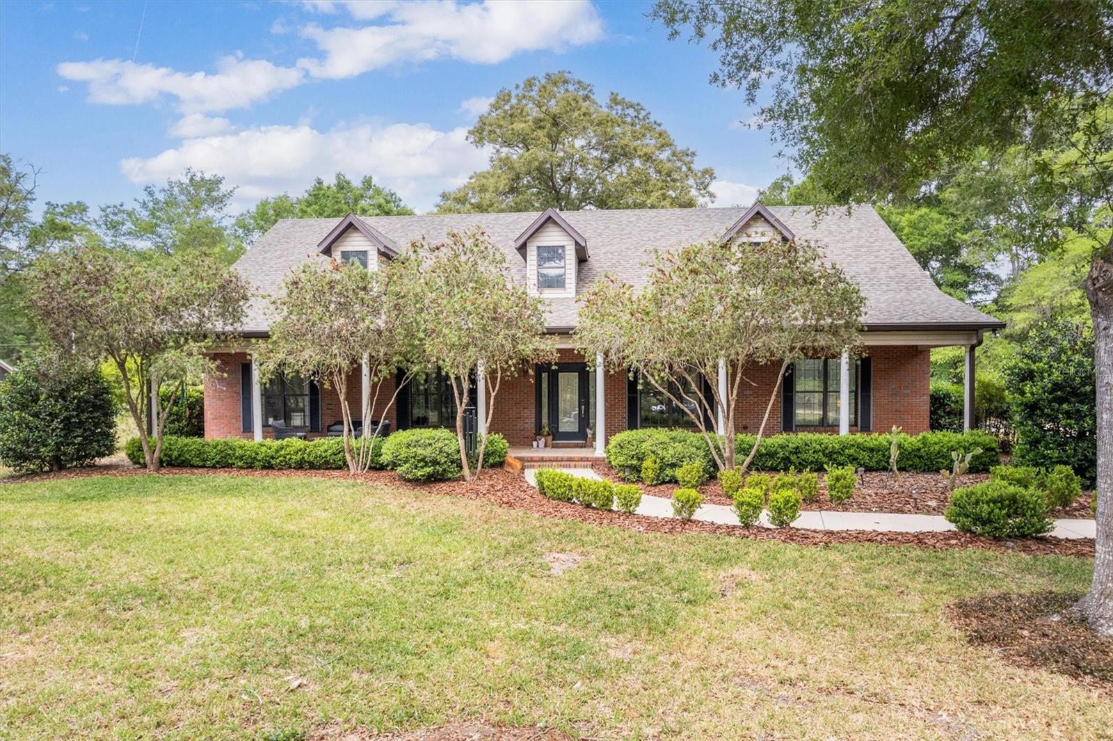 Single Family Residence in ARCHER, FL - Daniel Dourado