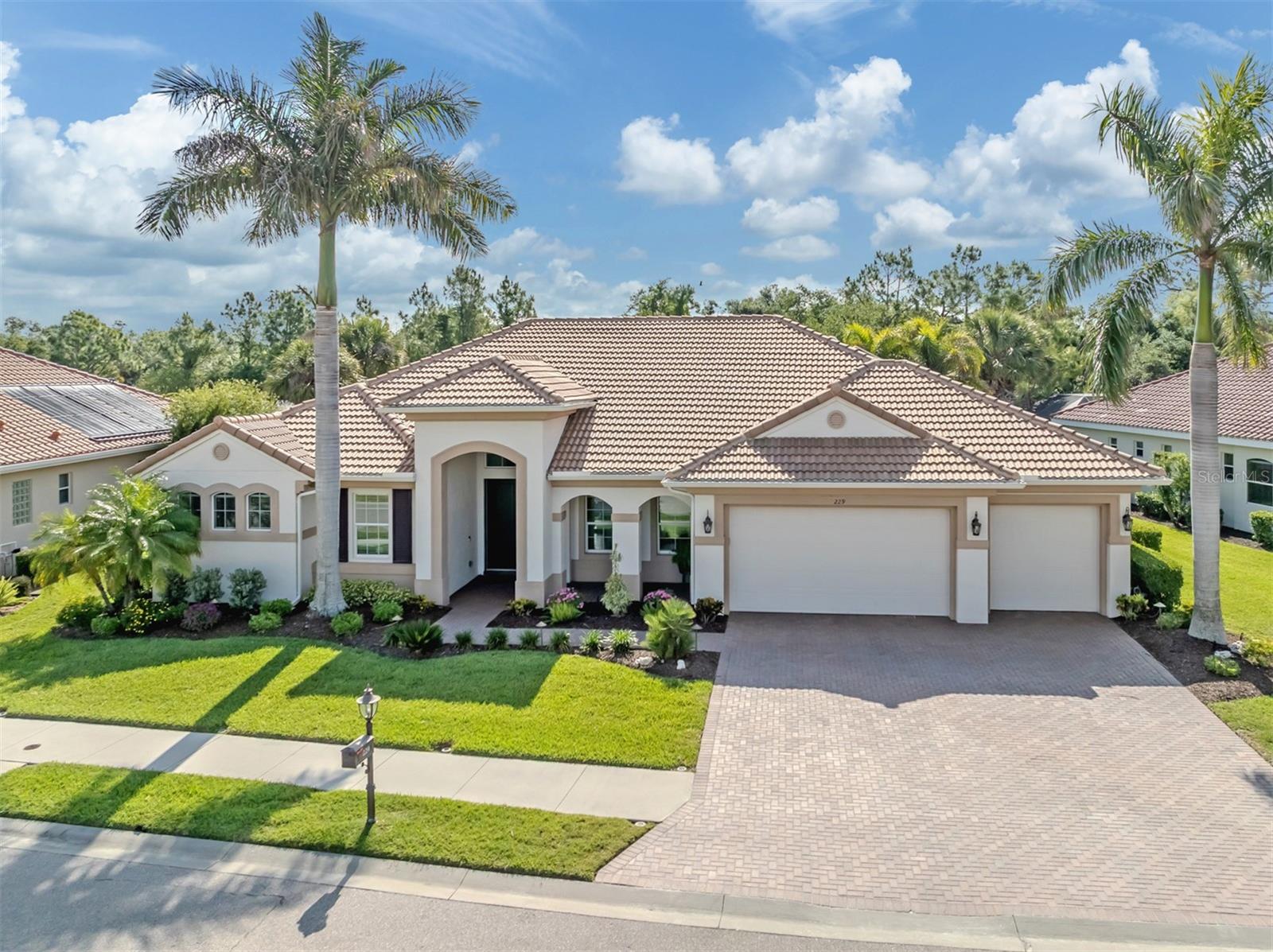 Single Family Residence in NORTH VENICE, FL - Daniel Dourado