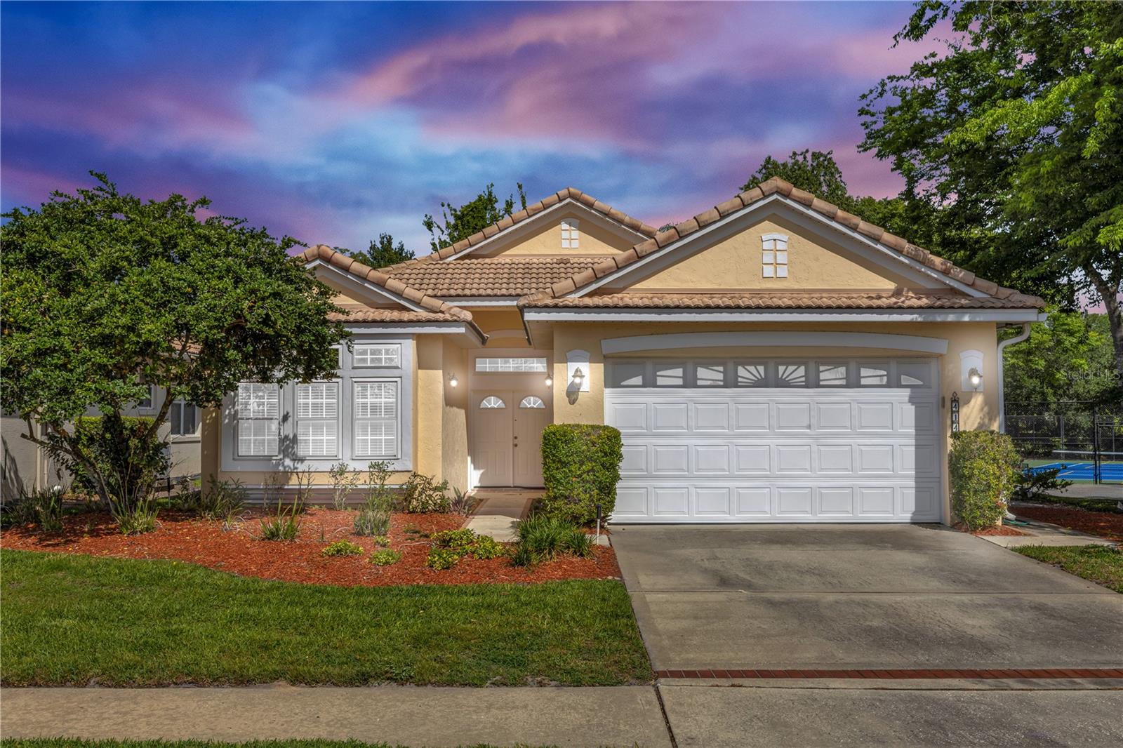 Single Family Residence in DEBARY, FL - Daniel Dourado