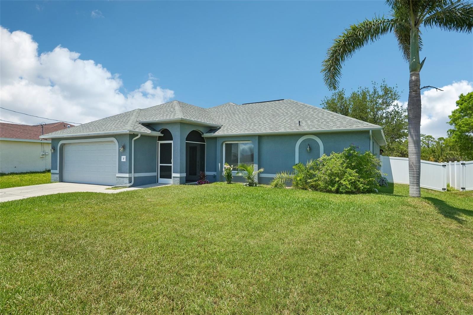 Single Family Residence in CAPE CORAL, FL - Daniel Dourado