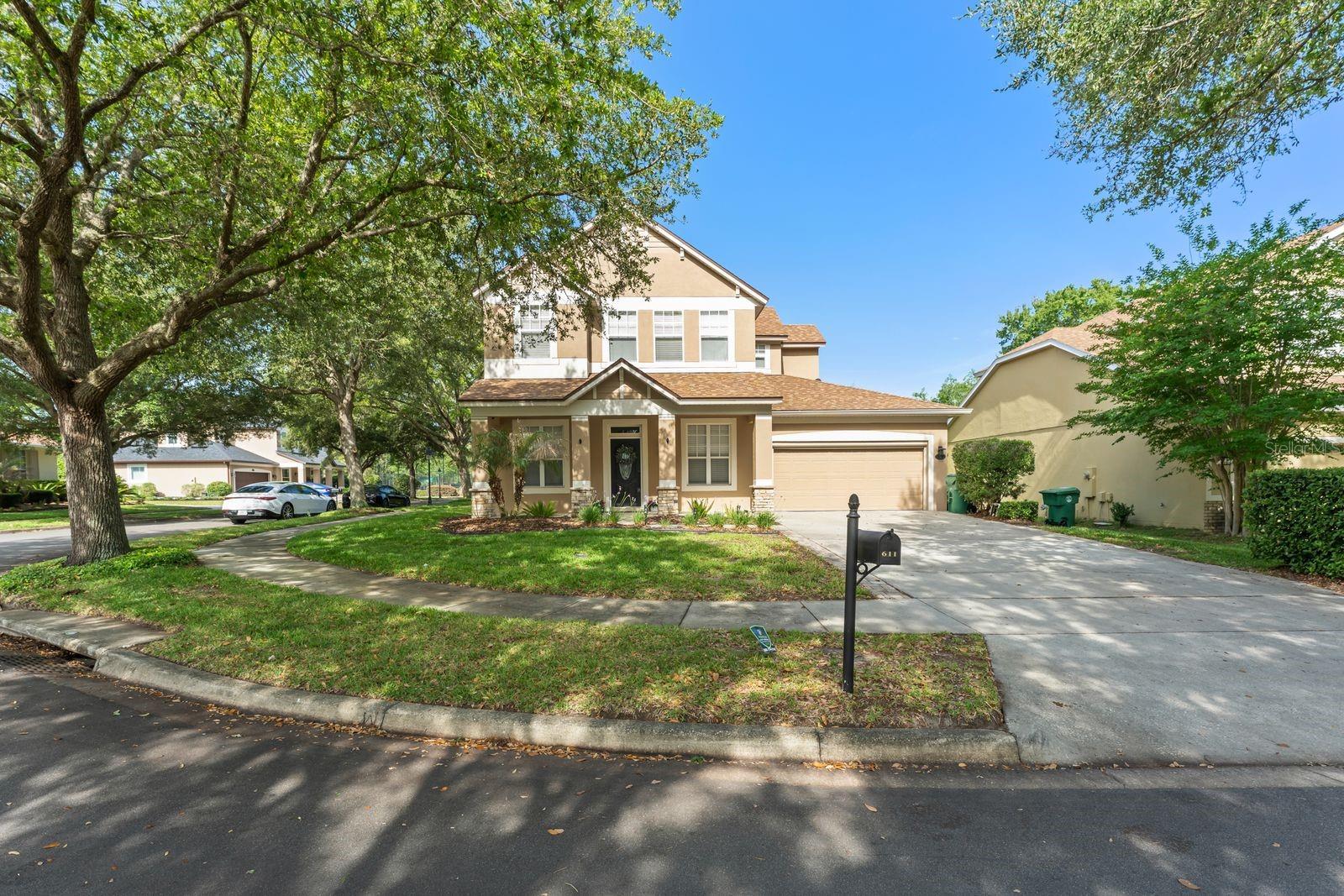 Single Family Residence in DELAND, FL - Daniel Dourado
