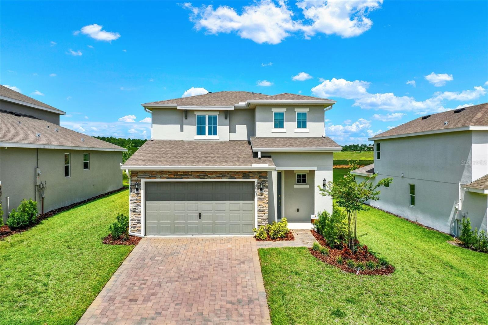 Single Family Residence in MINNEOLA, FL - Daniel Dourado
