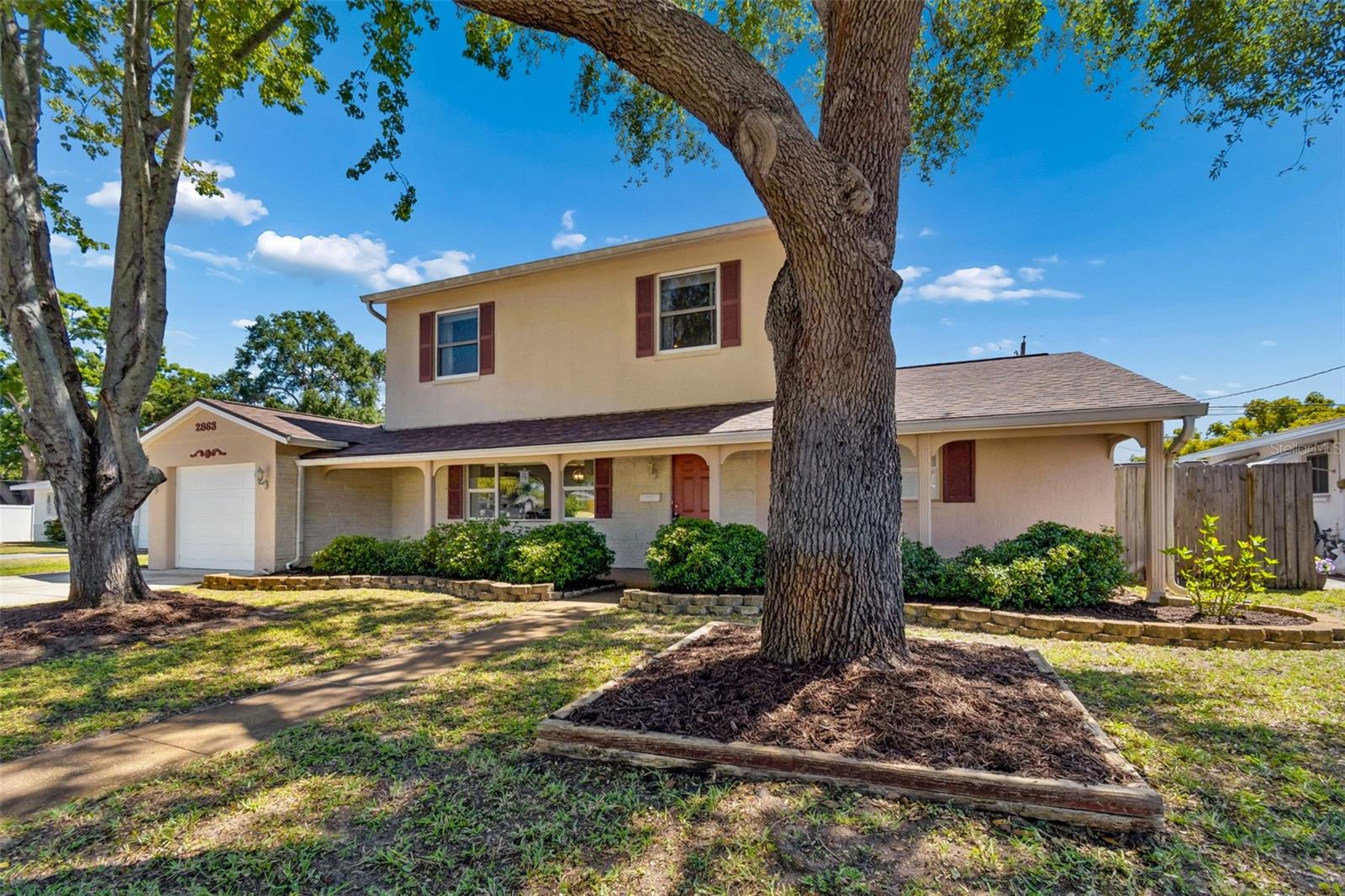 Single Family Residence em ST PETERSBURG, FL - Daniel Dourado