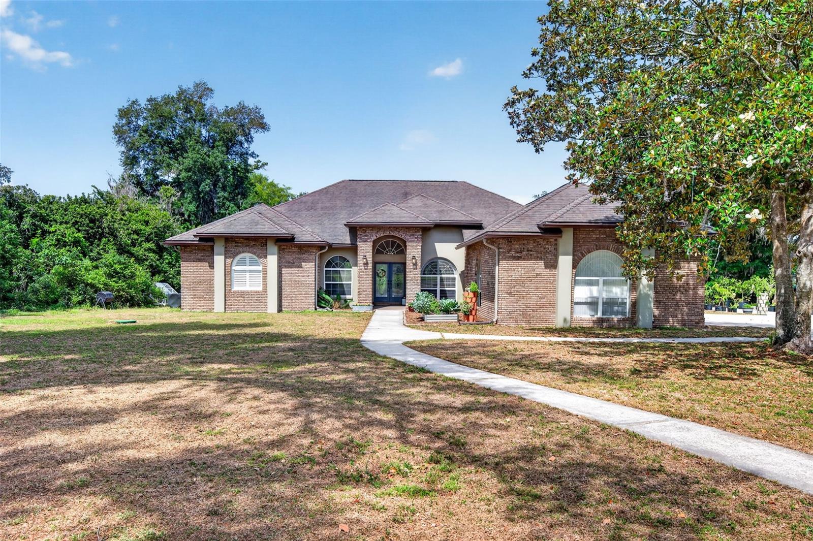 Single Family Residence em PLANT CITY, FL - Daniel Dourado