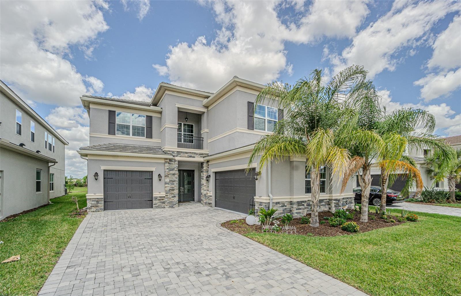 Single Family Residence in WESLEY CHAPEL, FL - Daniel Dourado