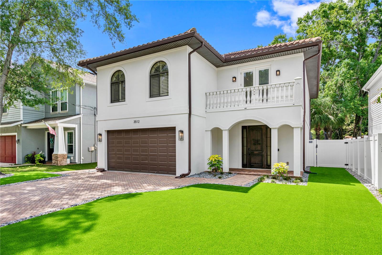 Single Family Residence in TAMPA, FL - Daniel Dourado