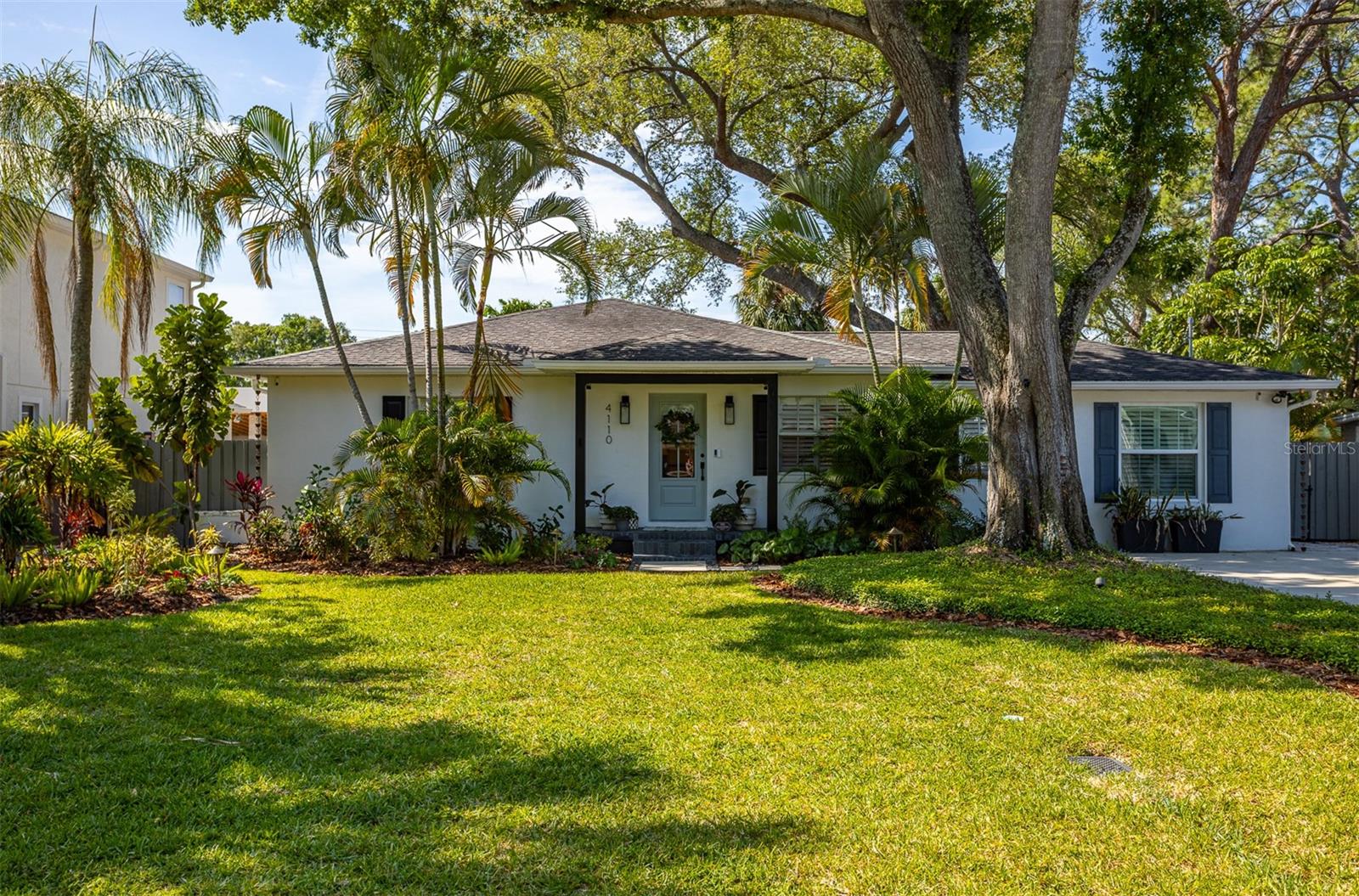 Single Family Residence in TAMPA, FL - Daniel Dourado