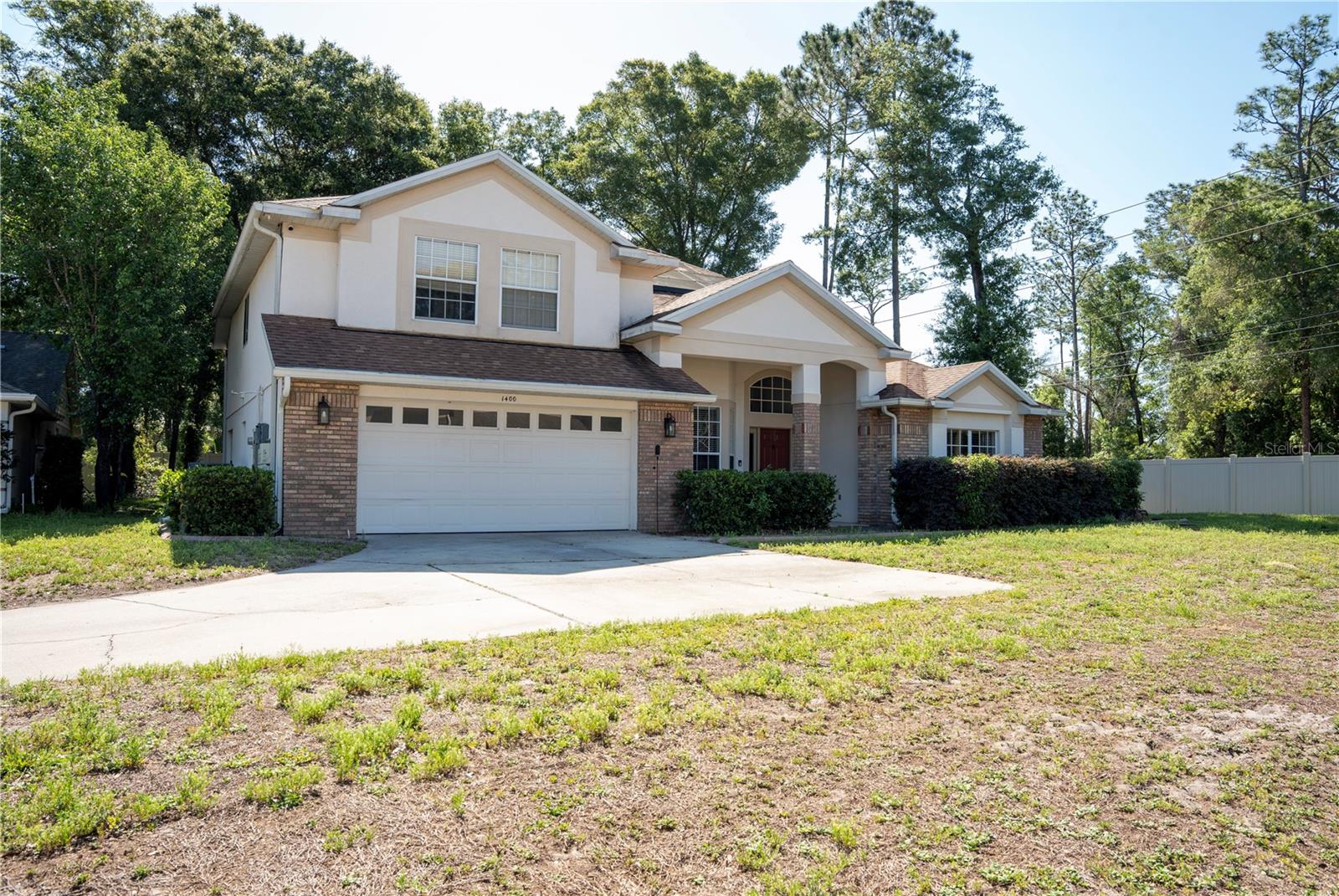 Single Family Residence in DELAND, FL - Daniel Dourado