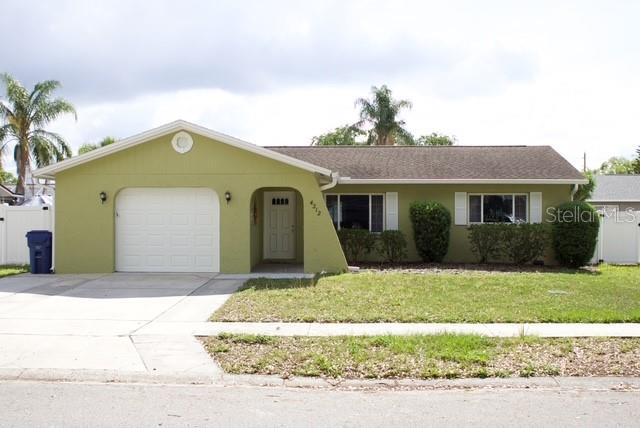 Single Family Residence in NEW PORT RICHEY, FL - Daniel Dourado