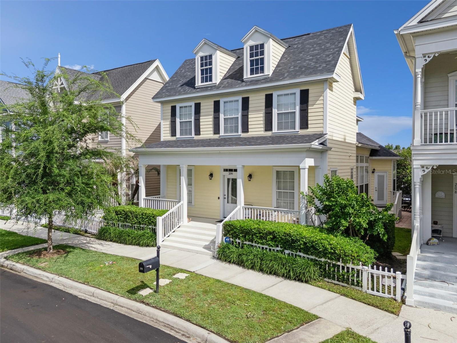 Single Family Residence in KISSIMMEE, FL - Daniel Dourado