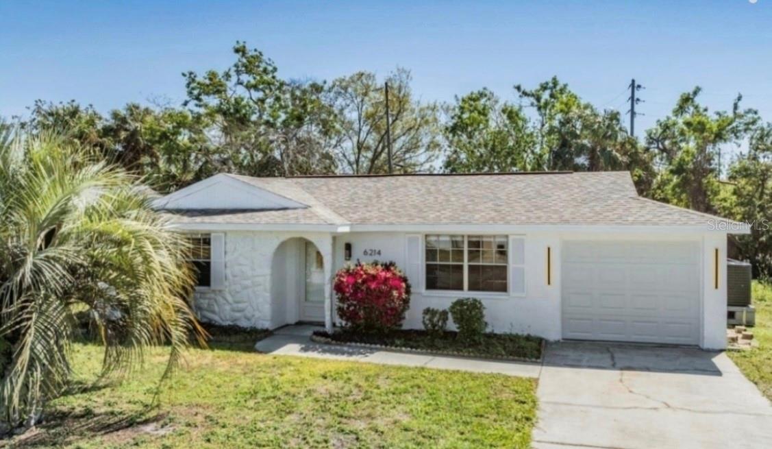 Single Family Residence in PORT RICHEY, FL - Daniel Dourado