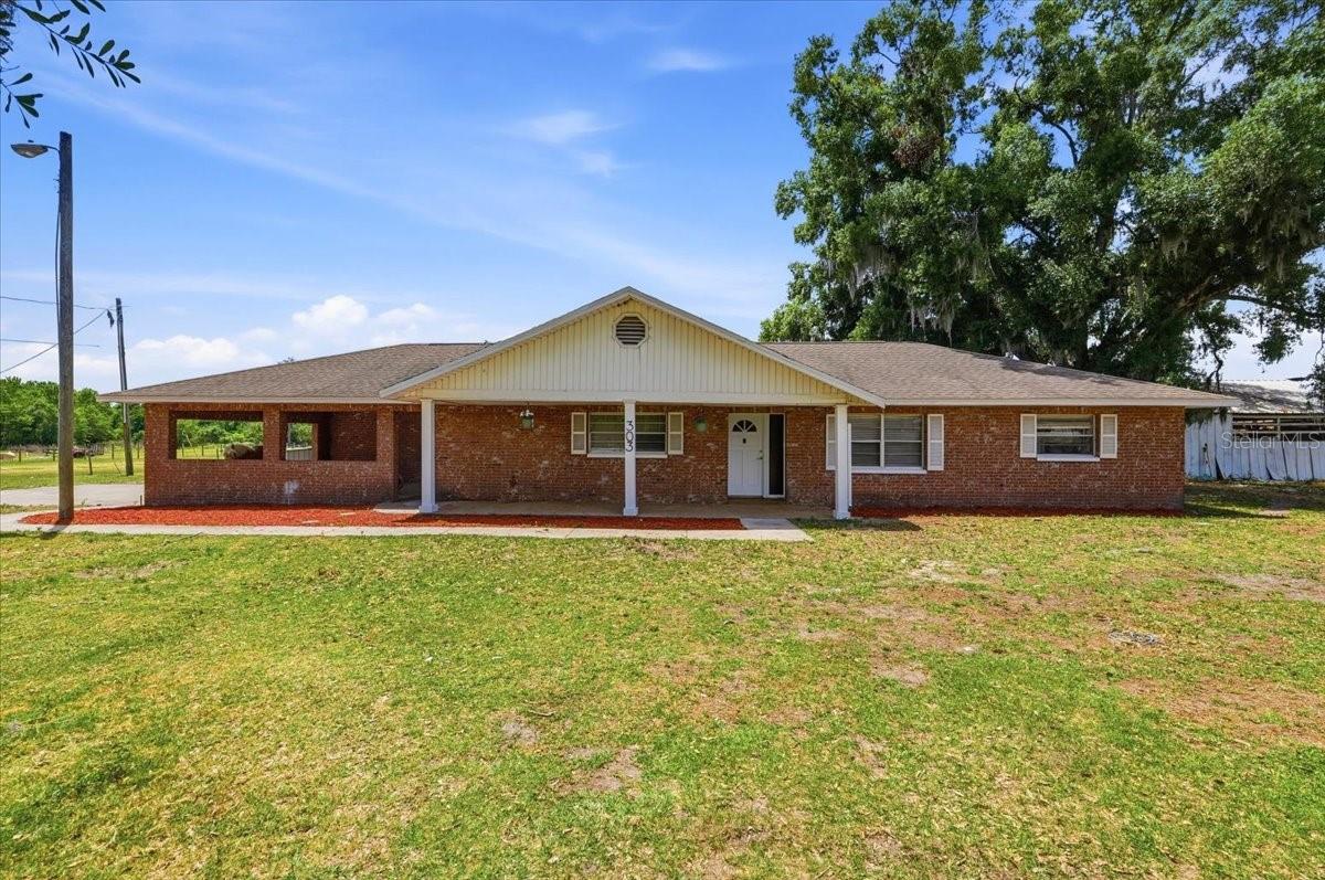 Single Family Residence em PLANT CITY, FL - Daniel Dourado