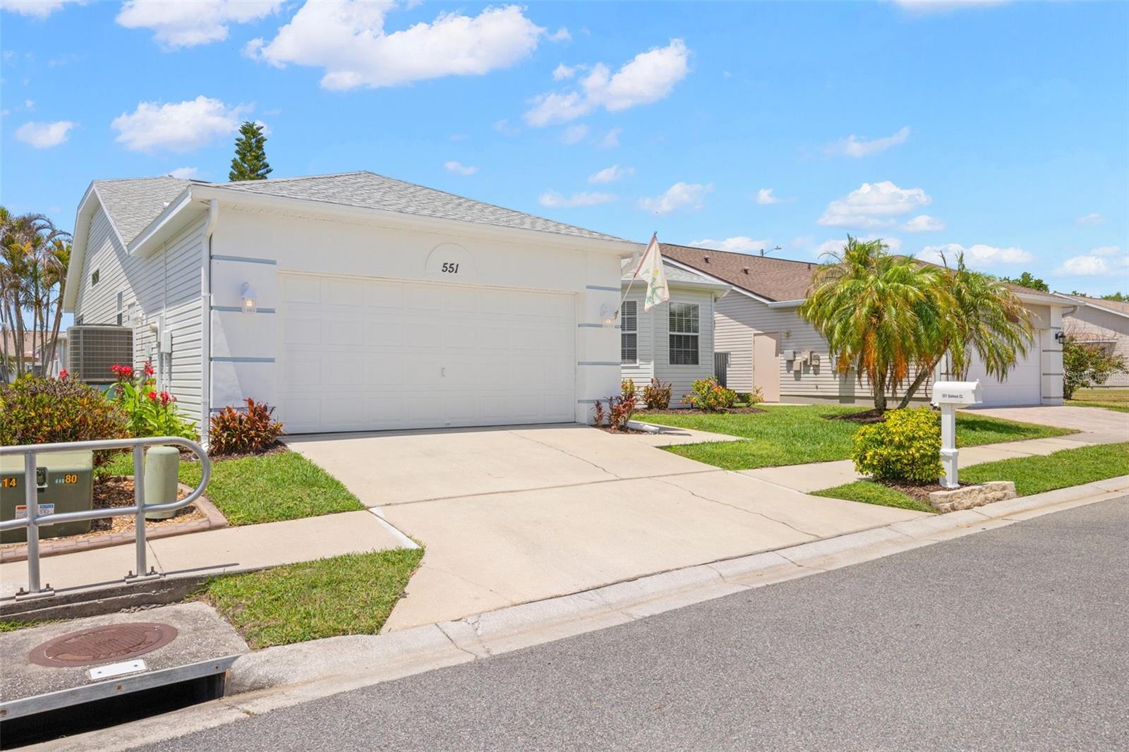 Single Family Residence in OLDSMAR, FL - Daniel Dourado