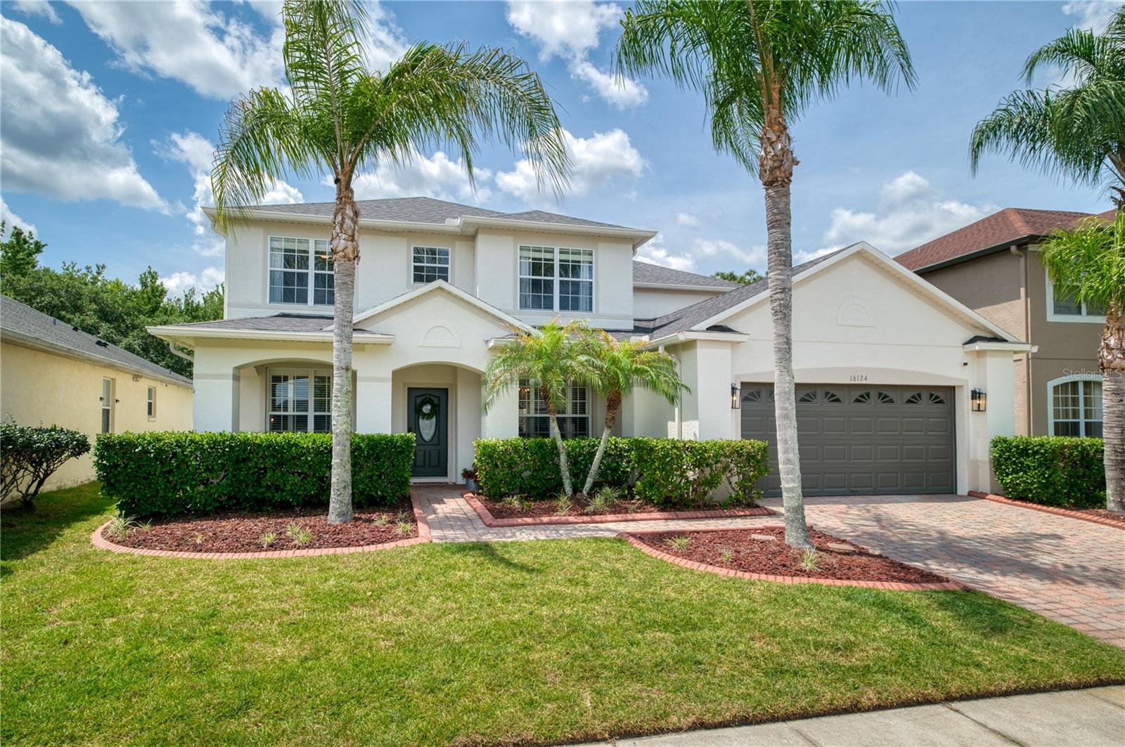 Single Family Residence in ORLANDO, FL - Daniel Dourado