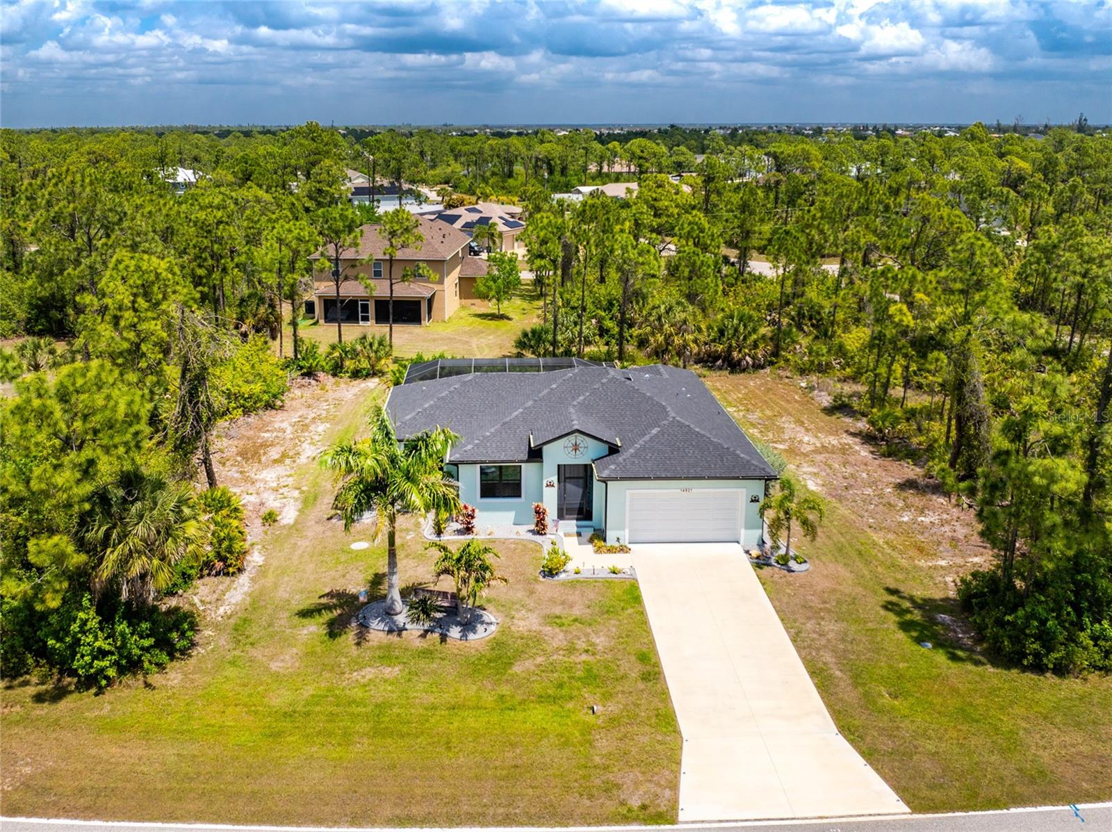 Single Family Residence em PORT CHARLOTTE, FL - Daniel Dourado