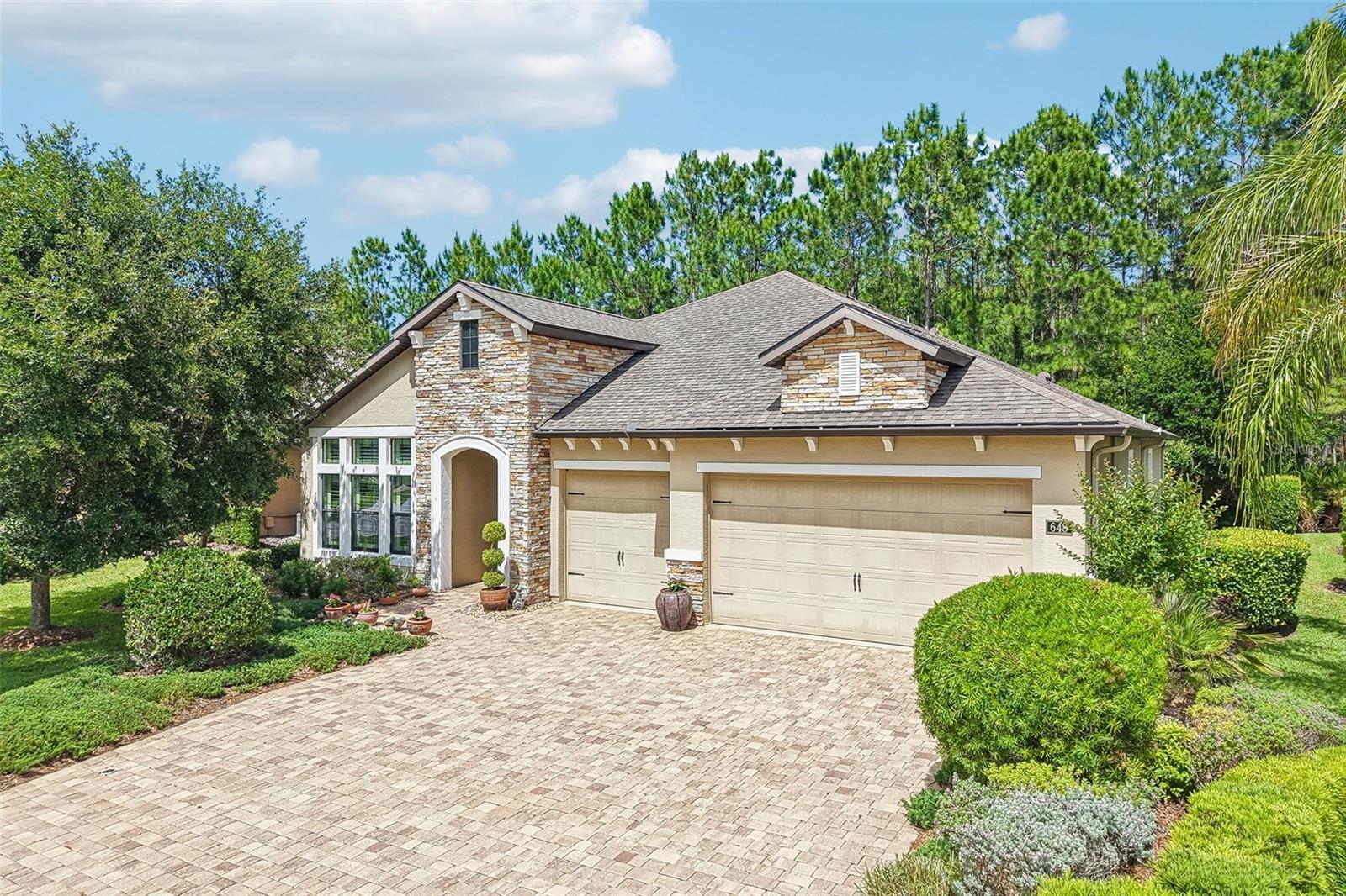 Single Family Residence em ORMOND BEACH, FL - Daniel Dourado