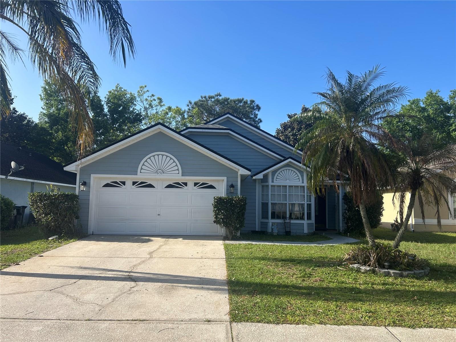 Single Family Residence in ORLANDO, FL - Daniel Dourado