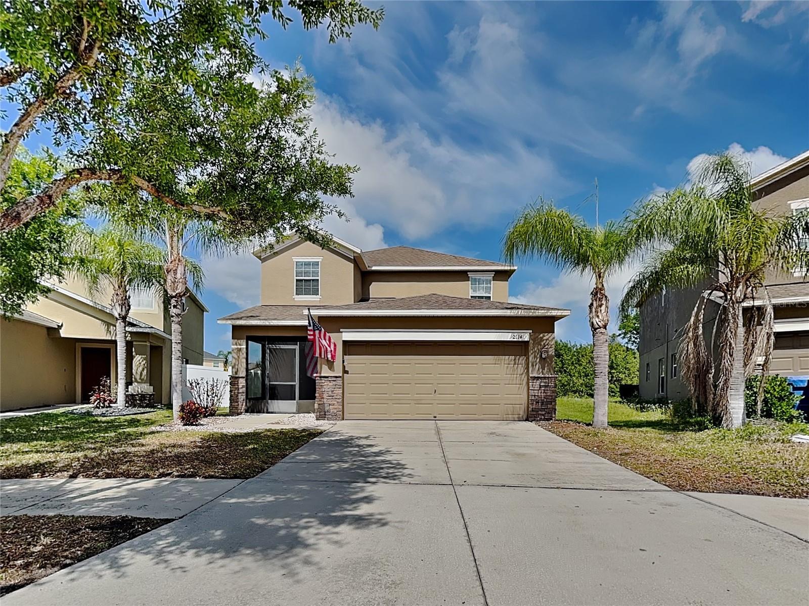 Single Family Residence in RUSKIN, FL - Daniel Dourado