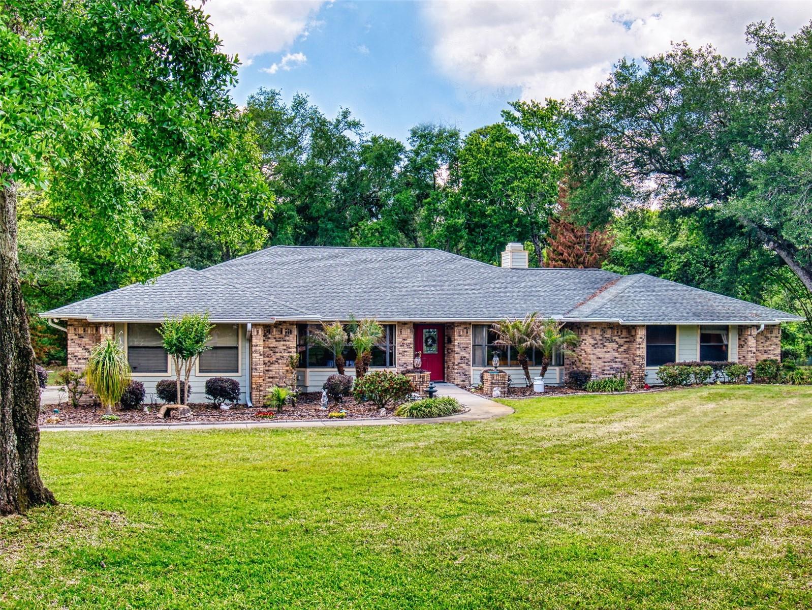 Single Family Residence in LAKE MARY, FL - Daniel Dourado
