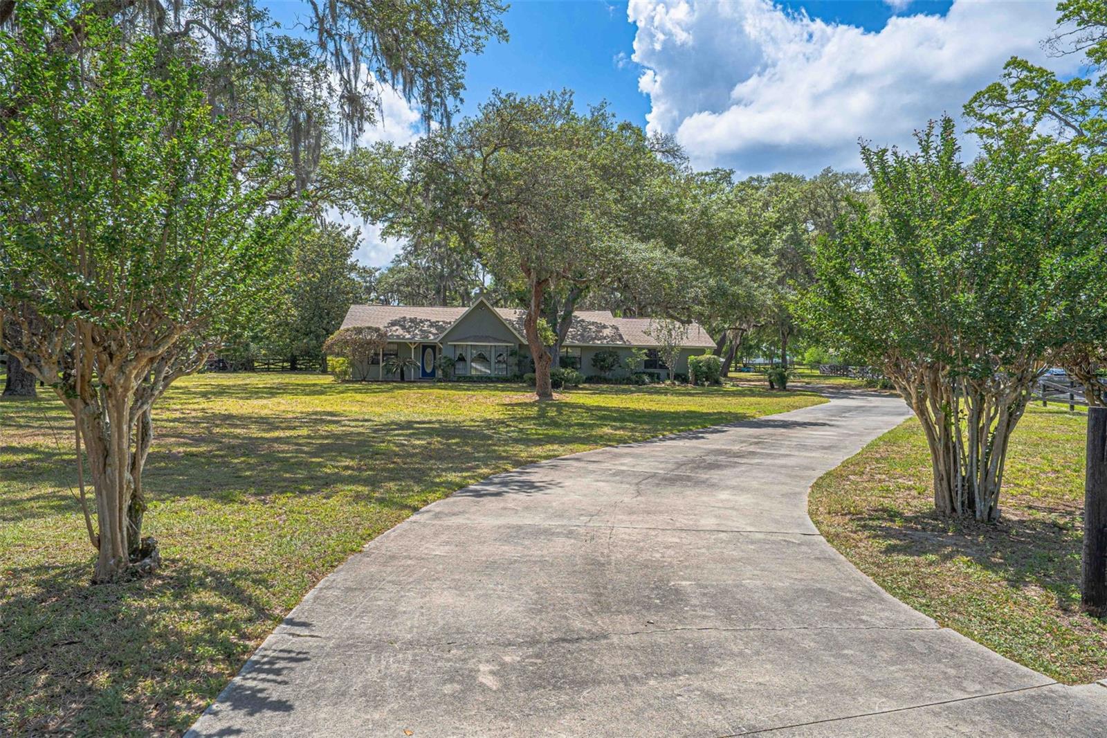 Single Family Residence in OCALA, FL - Daniel Dourado