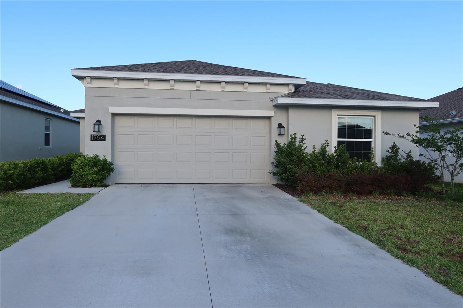 Single Family Residence in GROVELAND, FL - Daniel Dourado