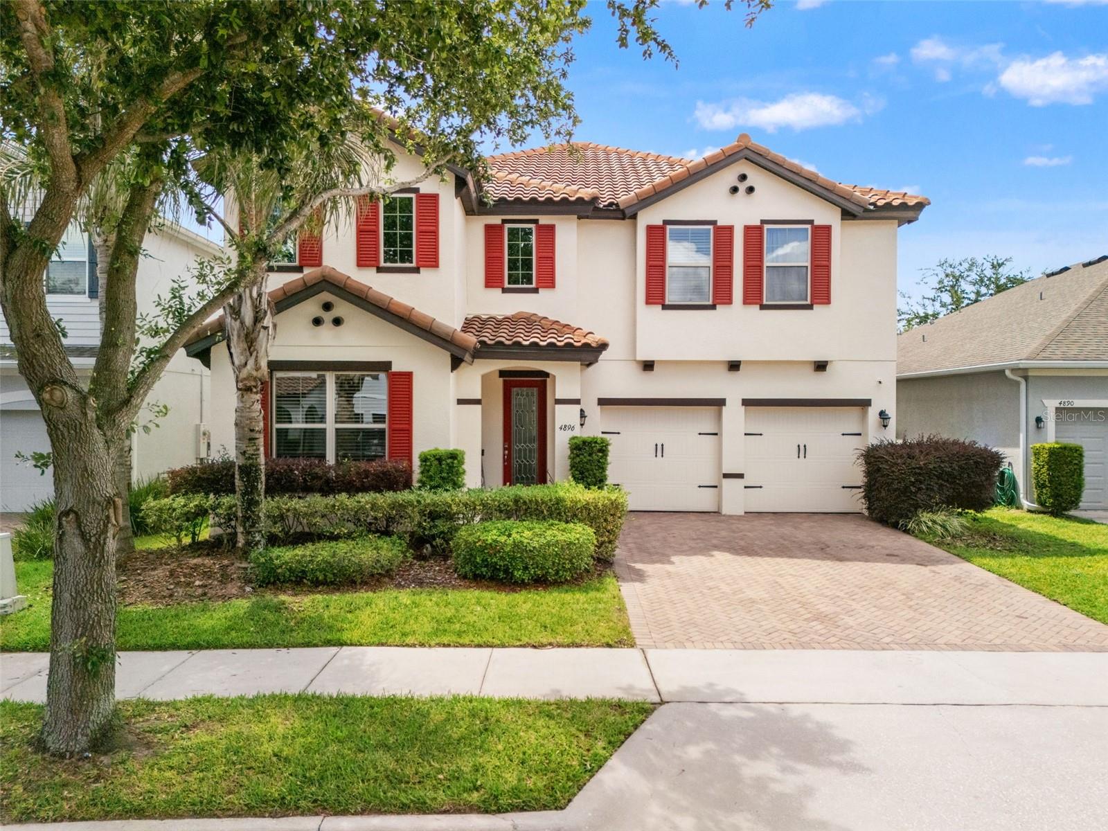 Single Family Residence in WINTER GARDEN, FL - Daniel Dourado