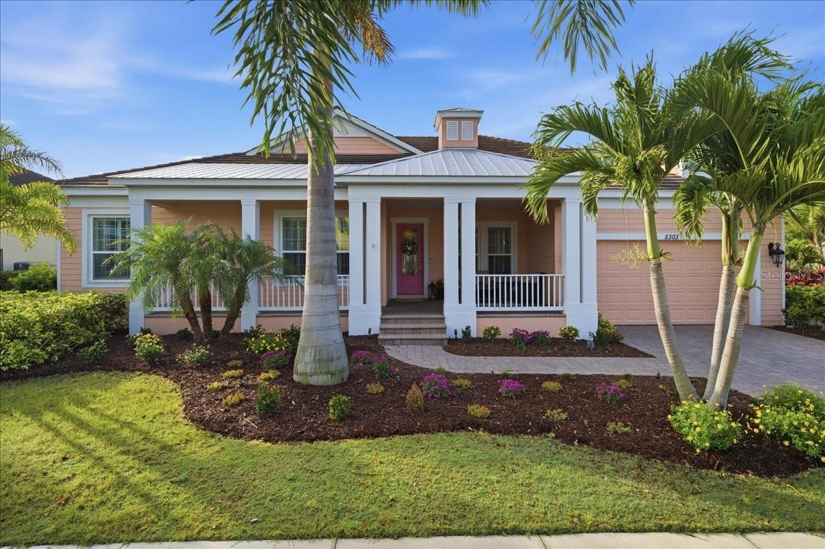 Single Family Residence in APOLLO BEACH, FL - Daniel Dourado