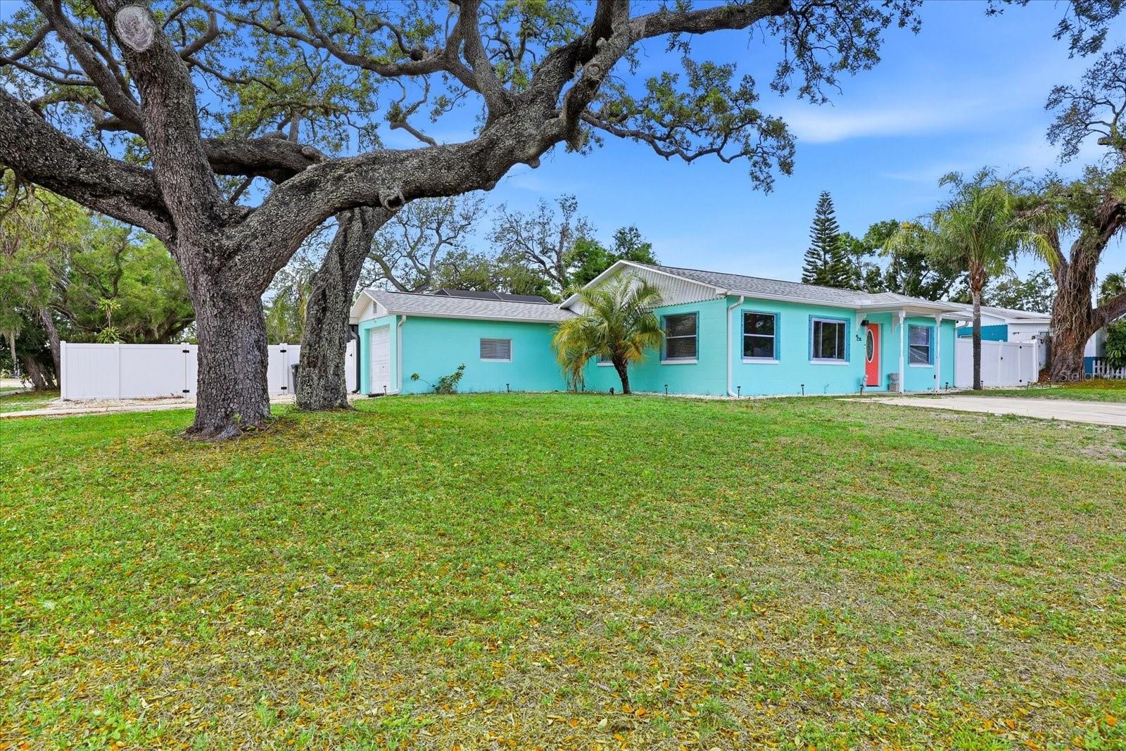 Single Family Residence em CLEARWATER, FL - Daniel Dourado