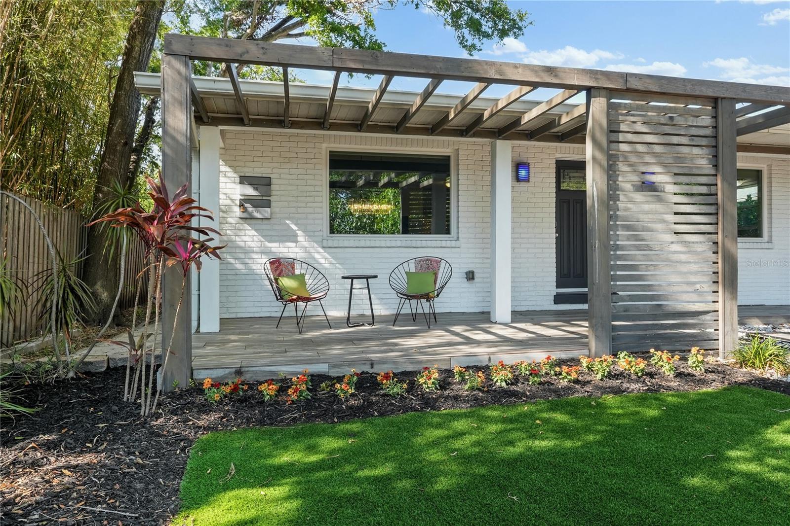 Single Family Residence em ST PETERSBURG, FL - Daniel Dourado