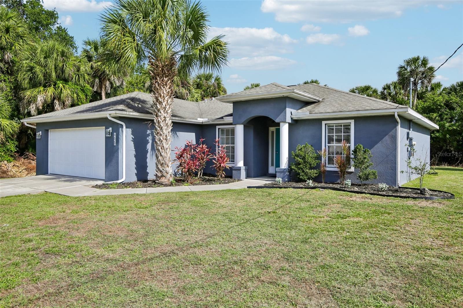 Single Family Residence in NORTH PORT, FL - Daniel Dourado