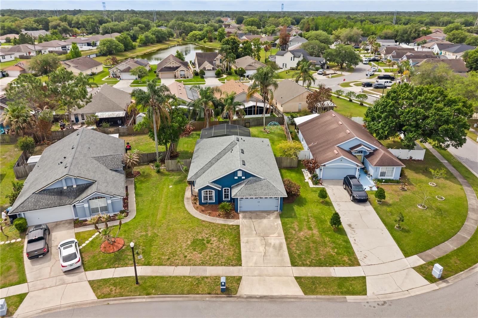 Single Family Residence in ORLANDO, FL - Daniel Dourado