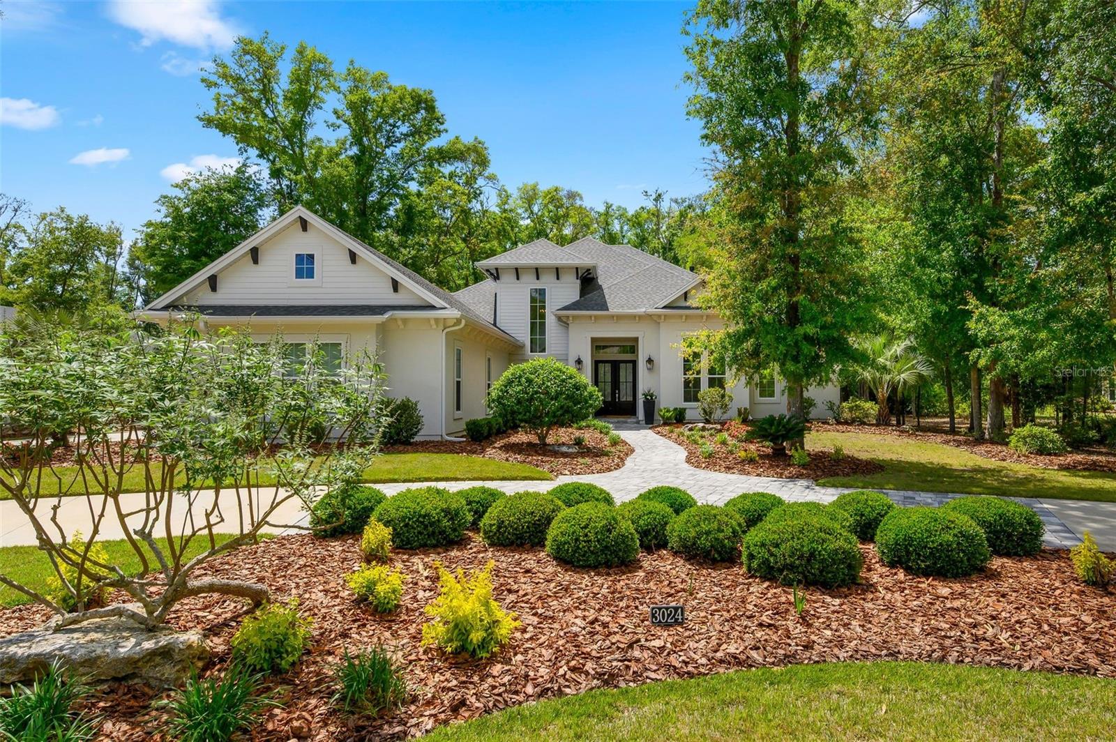 Single Family Residence in GAINESVILLE, FL - Daniel Dourado