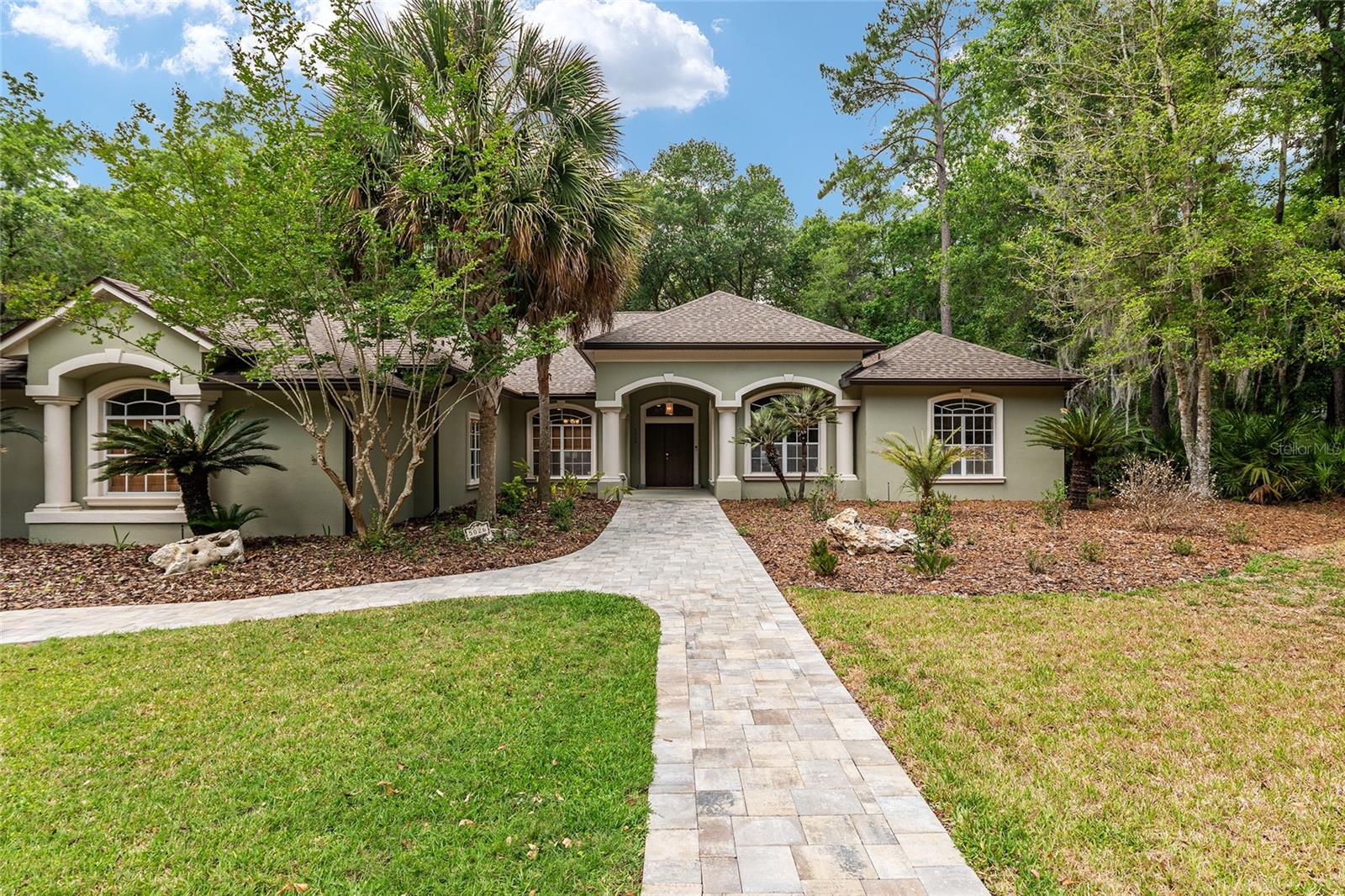 Single Family Residence in GAINESVILLE, FL - Daniel Dourado