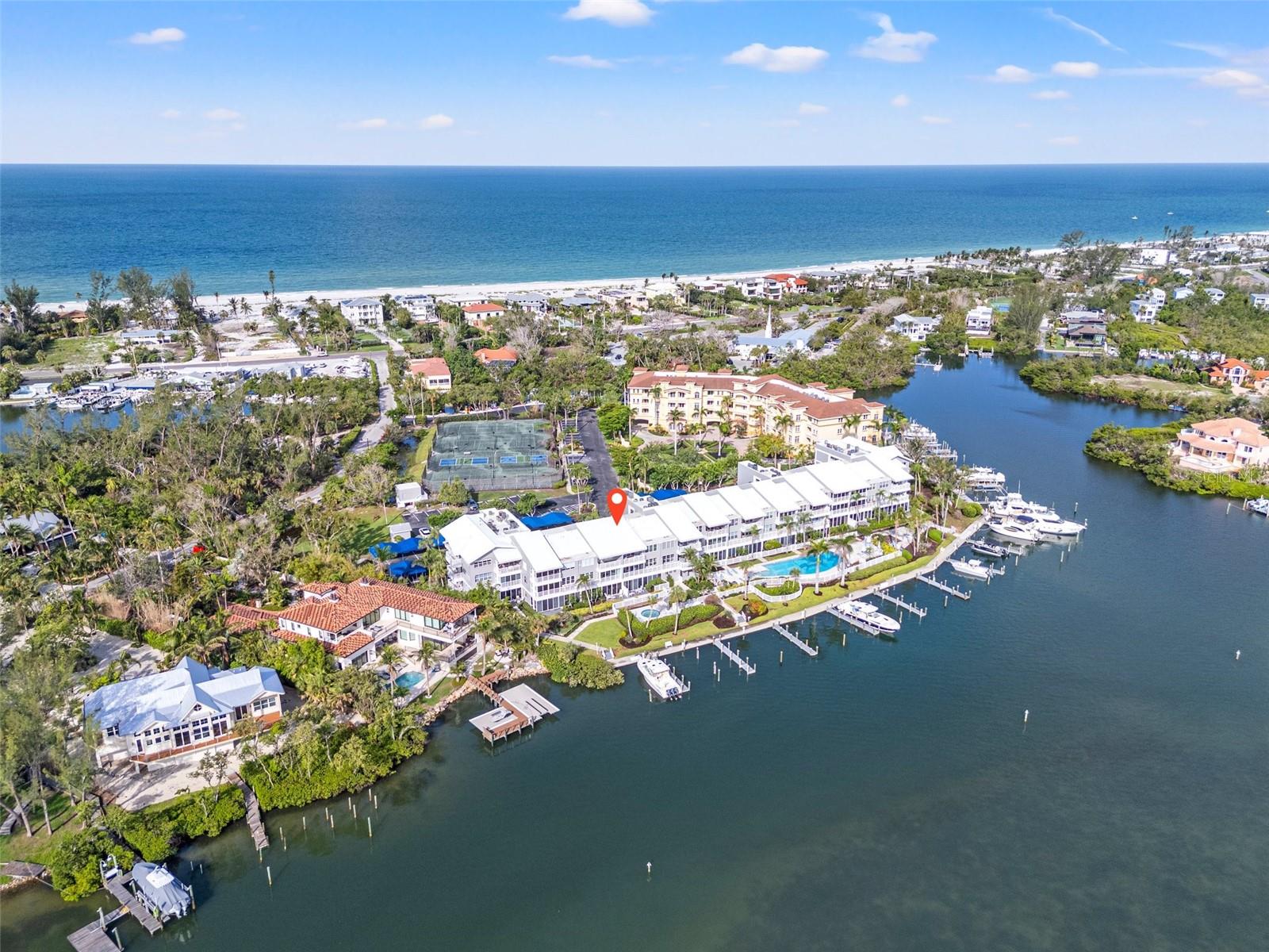 Condominium in LONGBOAT KEY, FL - Daniel Dourado
