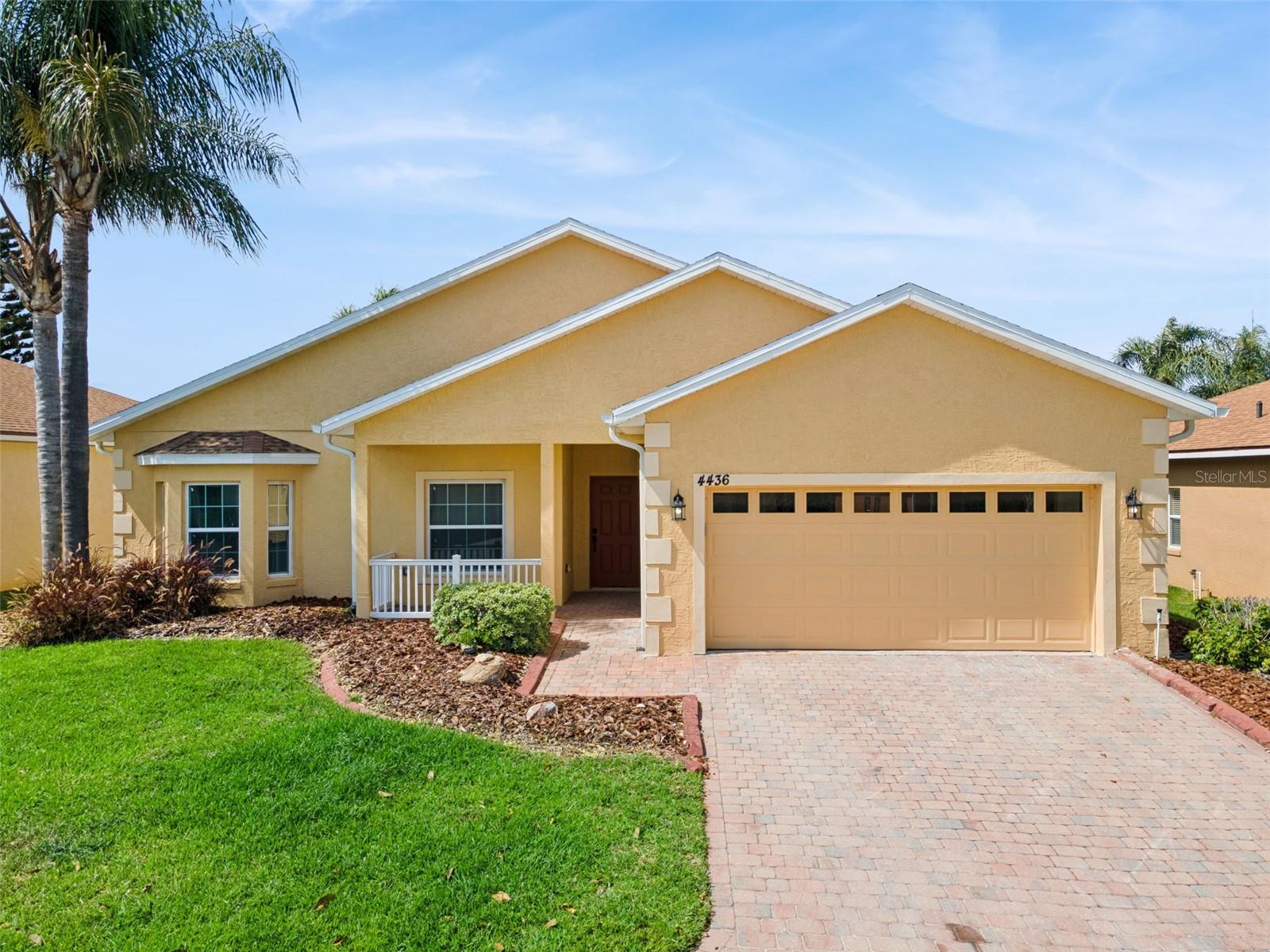 Single Family Residence in LAKE WALES, FL - Daniel Dourado