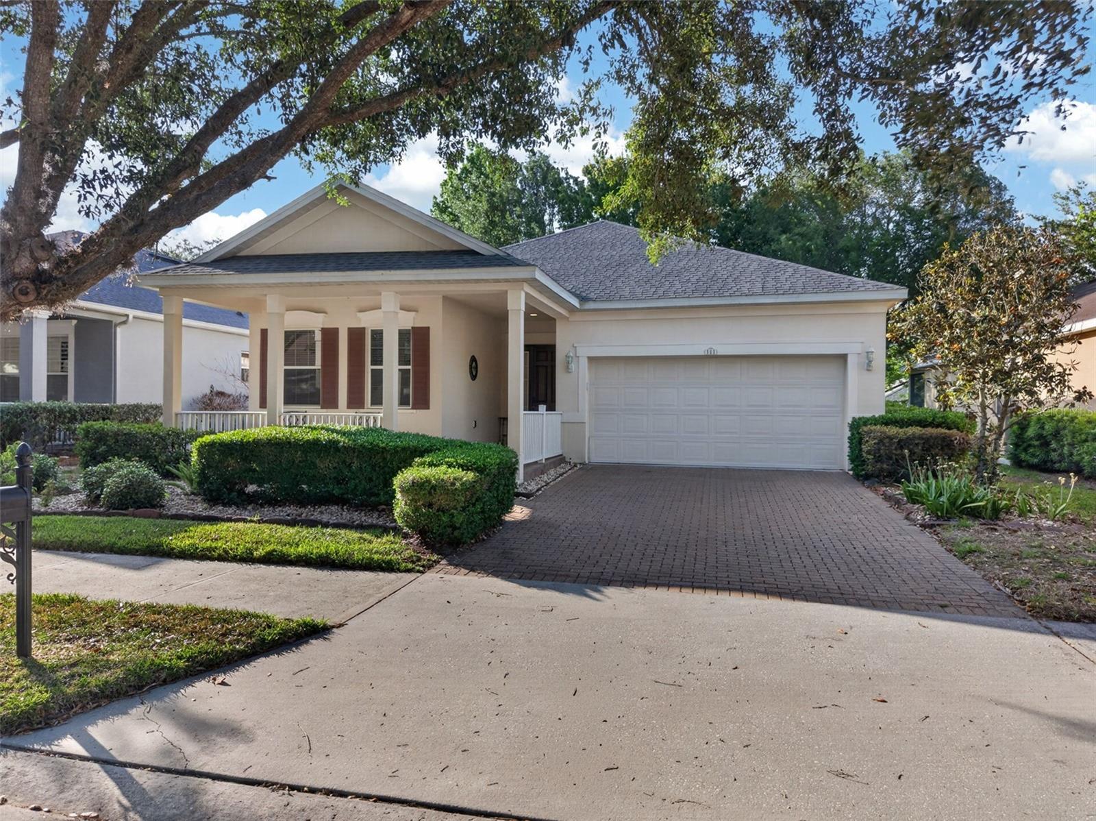 Single Family Residence in GROVELAND, FL - Daniel Dourado