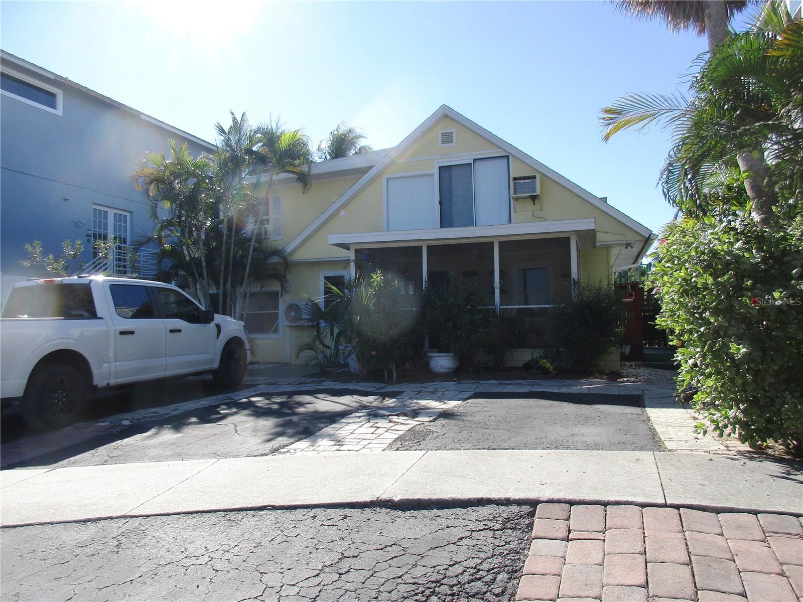 Single Family Residence em SARASOTA, FL - Daniel Dourado