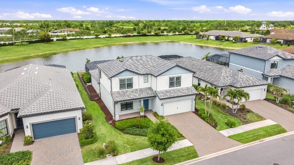Single Family Residence in NOKOMIS, FL - Daniel Dourado