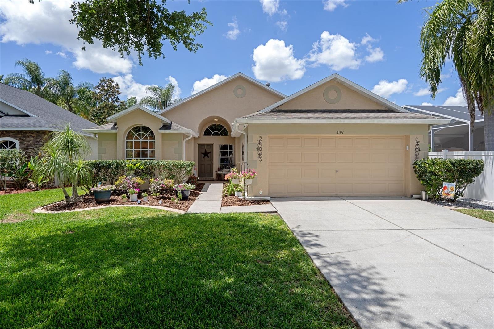 Single Family Residence em LAND O LAKES, FL - Daniel Dourado
