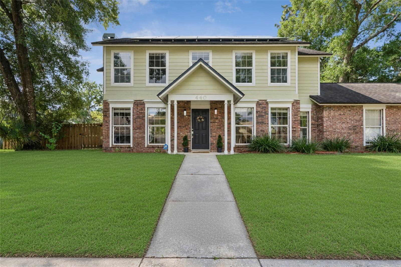 Single Family Residence in WINTER SPRINGS, FL - Daniel Dourado