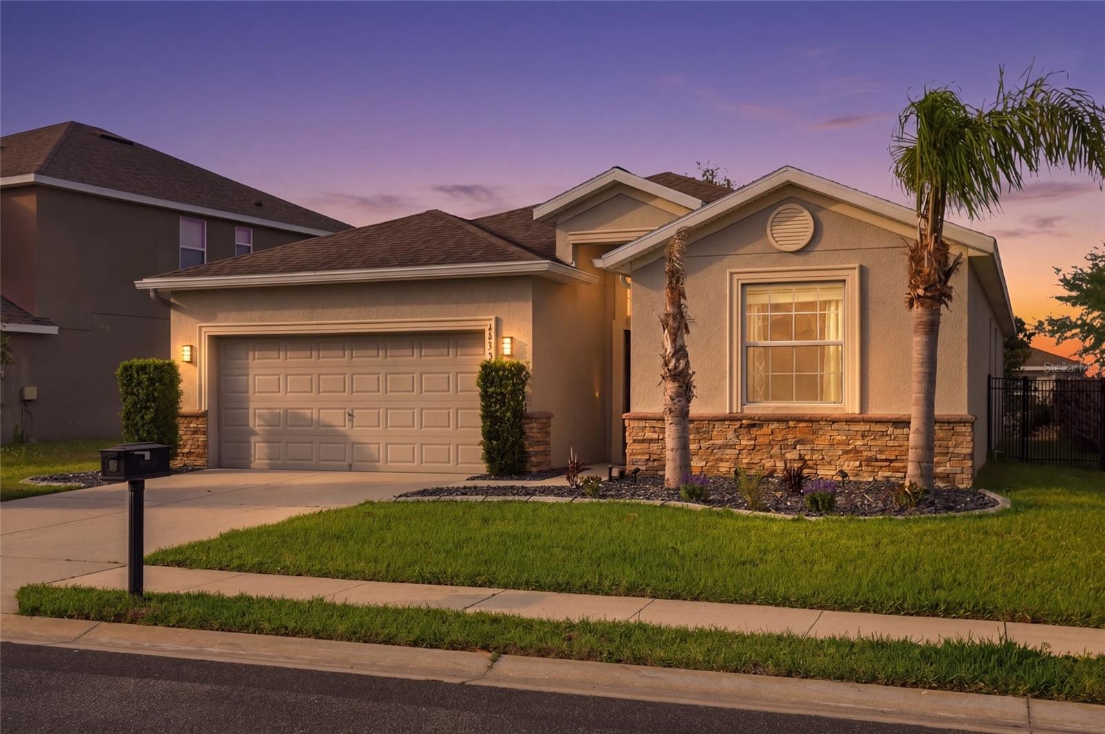 Single Family Residence in DAVENPORT, FL - Daniel Dourado