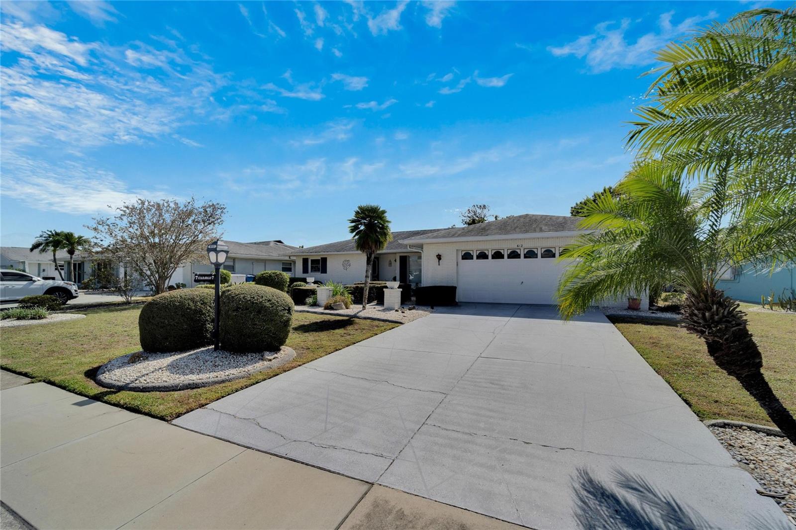 Single Family Residence em SUN CITY CENTER, FL - Daniel Dourado