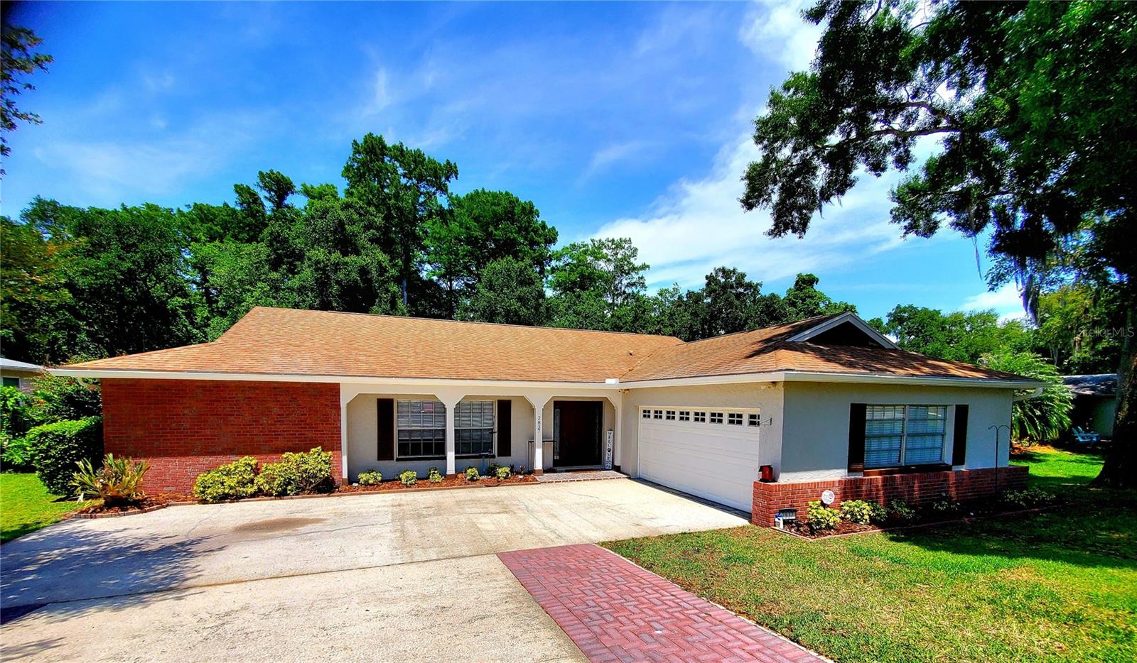 Single Family Residence in PALM HARBOR, FL - Daniel Dourado