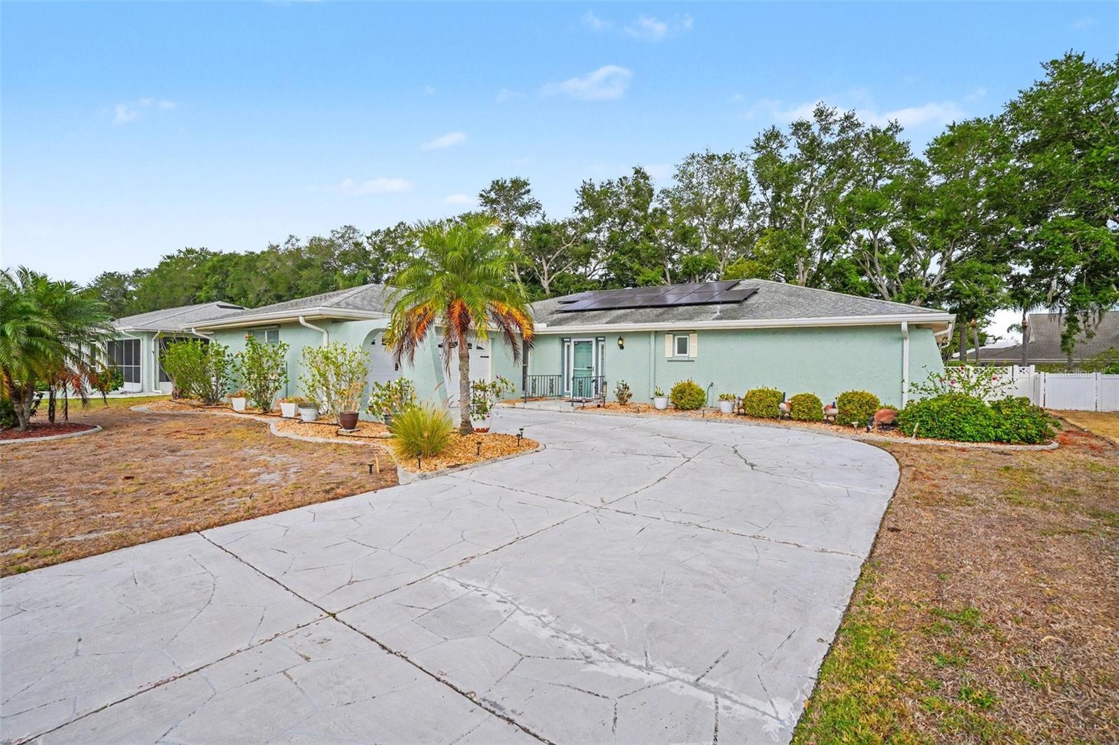 Single Family Residence em SUN CITY CENTER, FL - Daniel Dourado